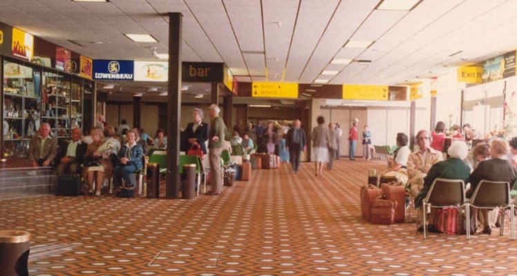 Airport marks 20th anniversary of terminal building 