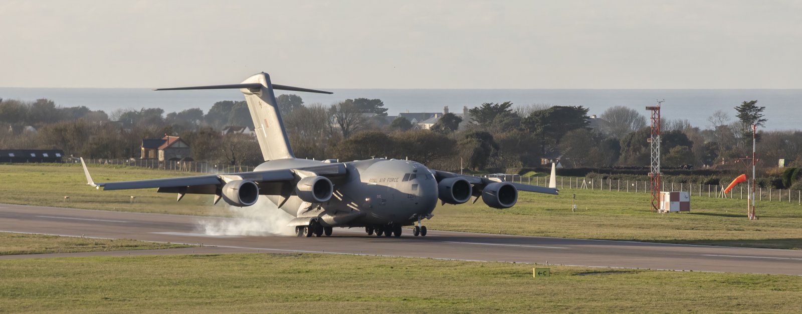 C-17 Landing Guernsey Airport November 2020